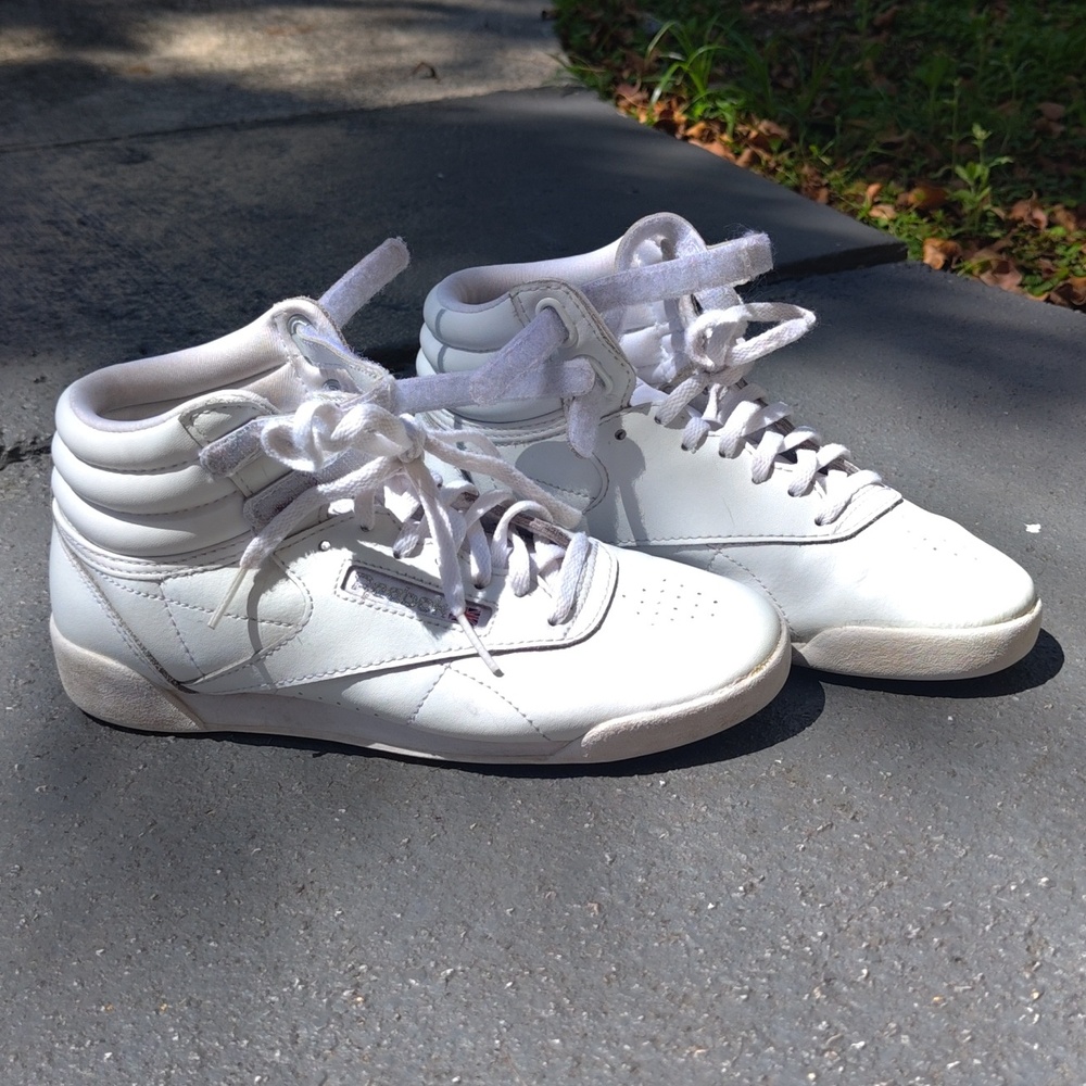 White Reebok Women's / Kids Freestyle Hi high-top 4.5